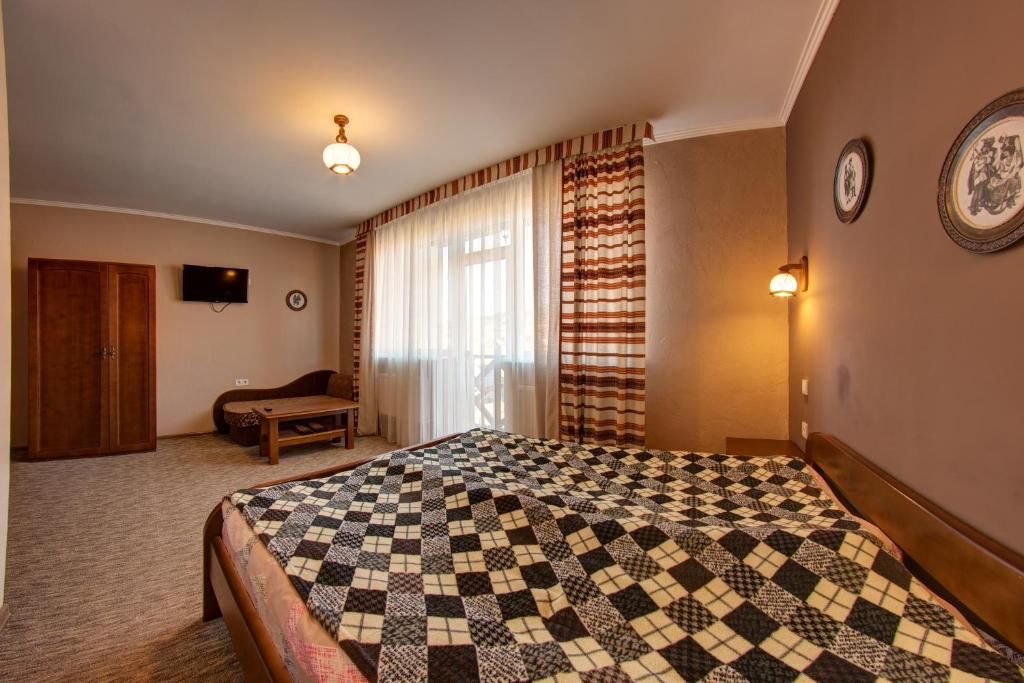Отель Hotel Gutsulia Буковель-52
